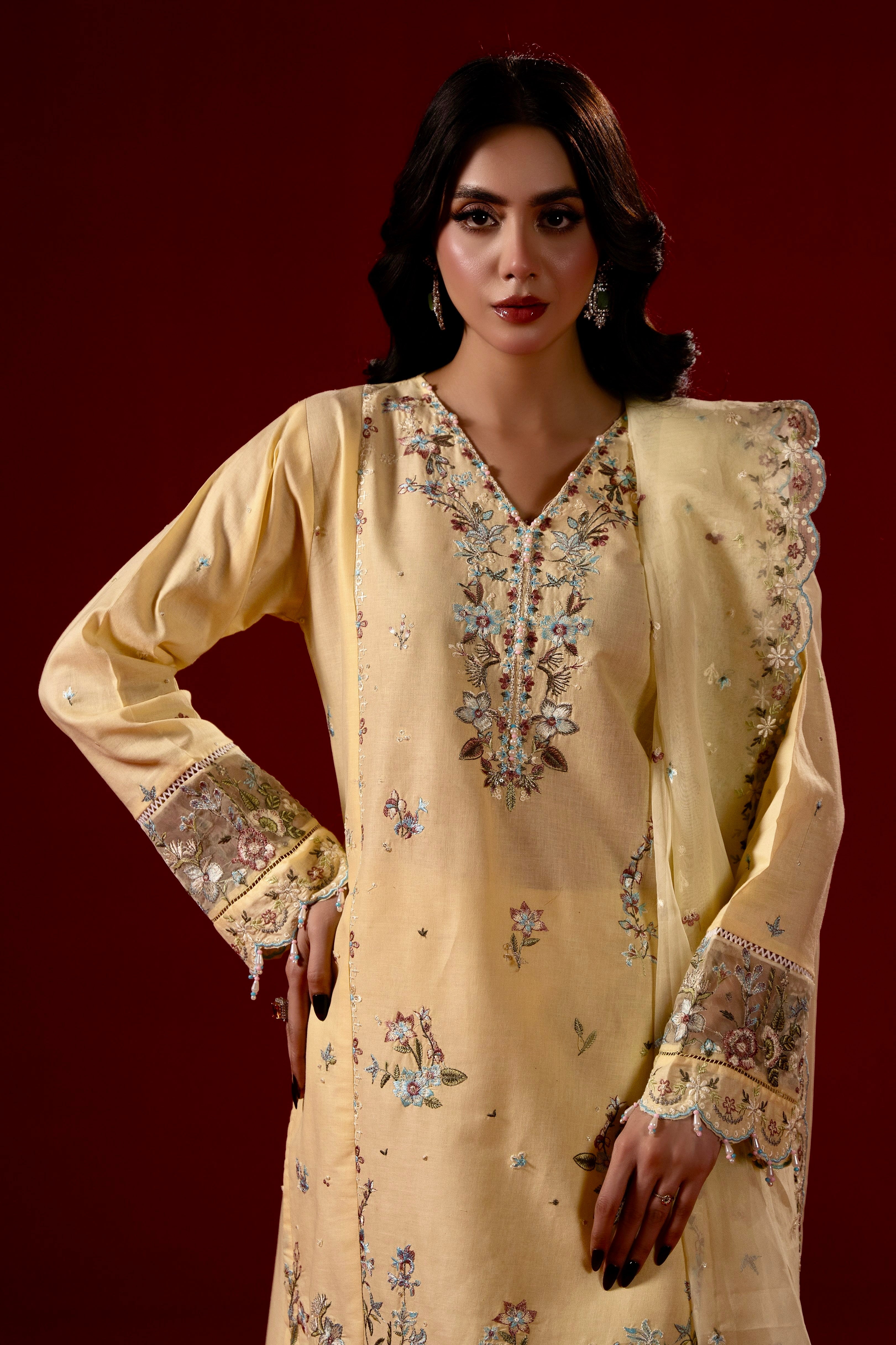 Soft Yellow Festive 3pc