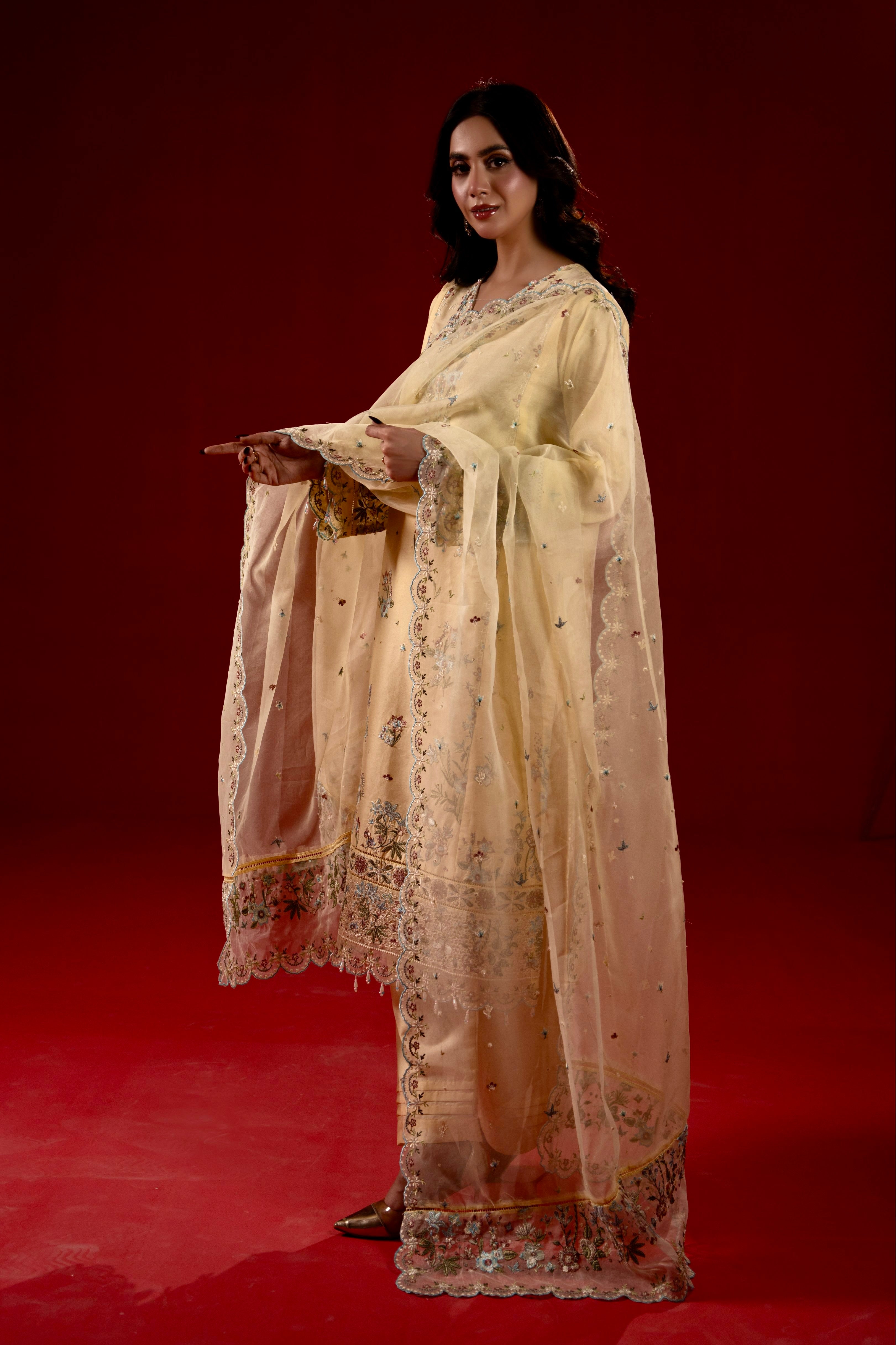 Soft Yellow Festive 3pc