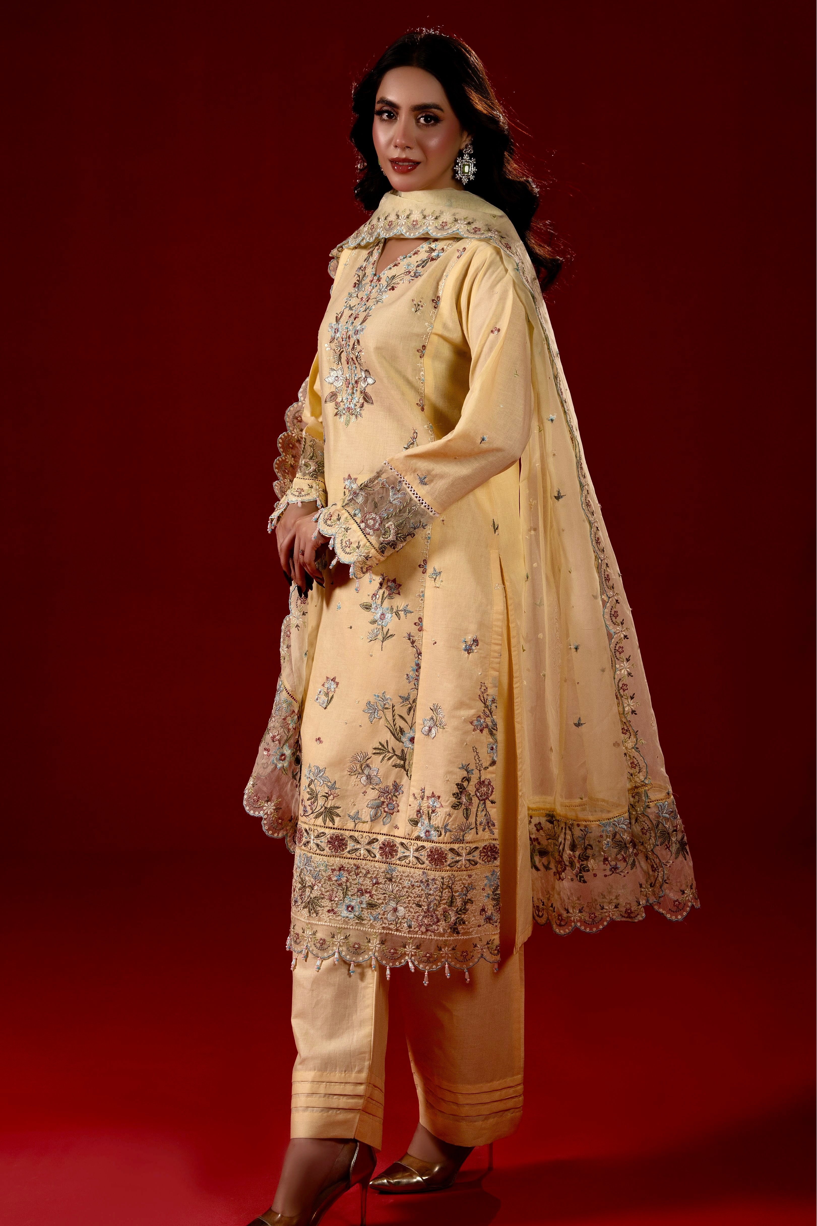 Soft Yellow Festive 3pc