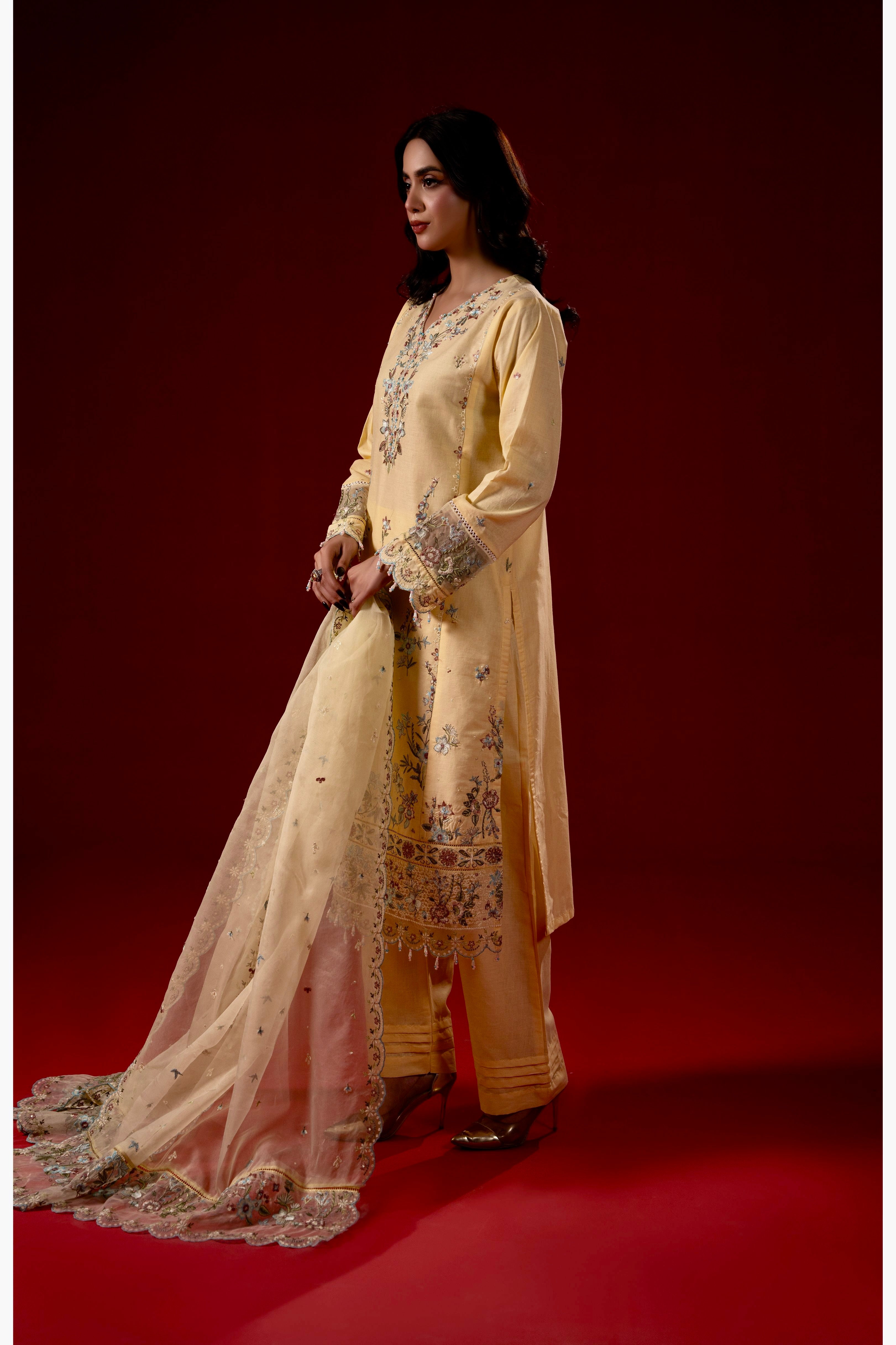 Soft Yellow Festive 3pc