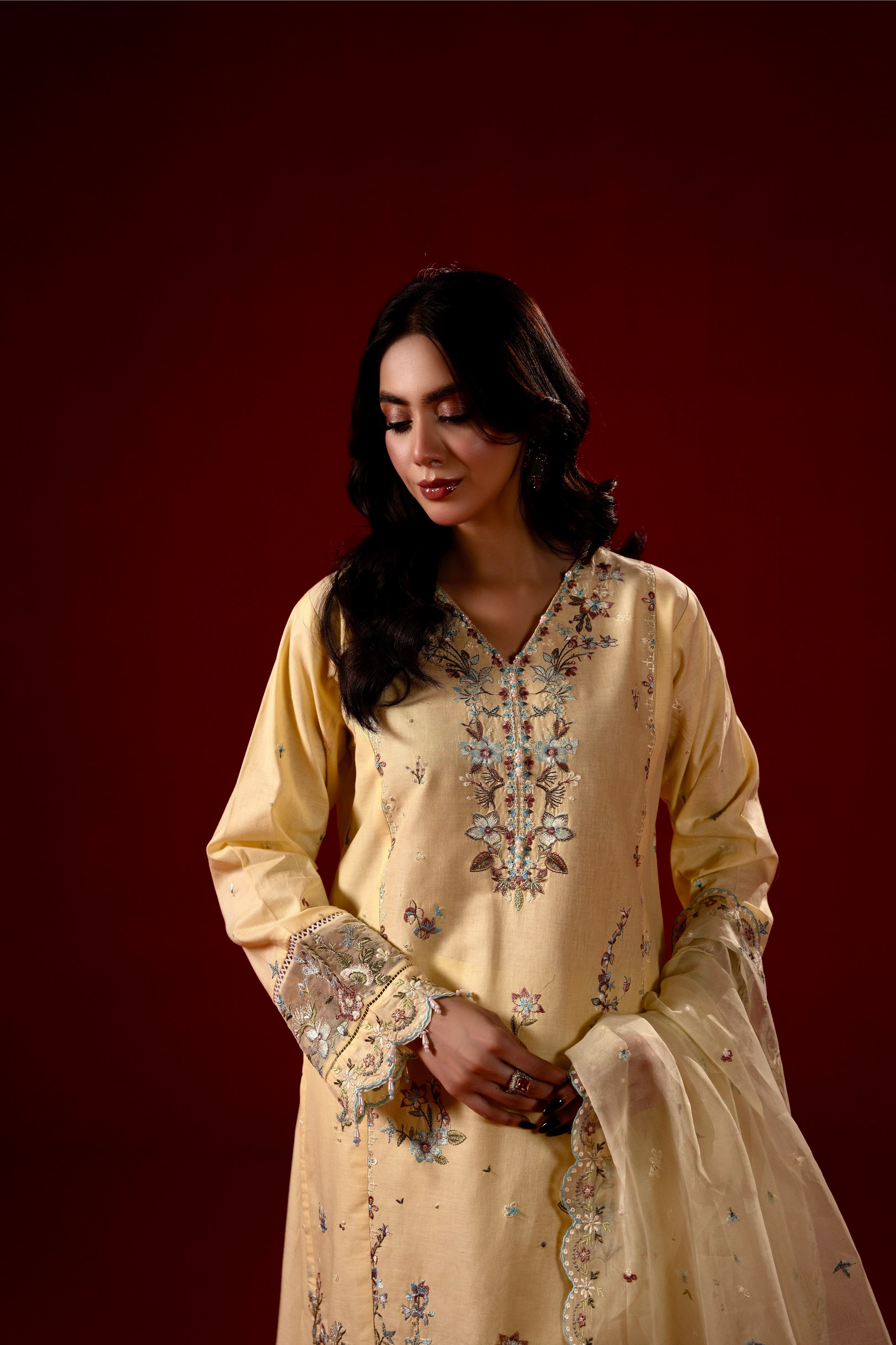 Soft Yellow Festive 3pc